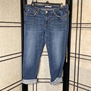 Levi’s boyfriend size 29 dark denim jeans beautiful dark denim